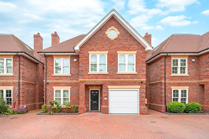 6 Bedroom Detached House For Sale In Northumberland Walk, Richings Park, SL0