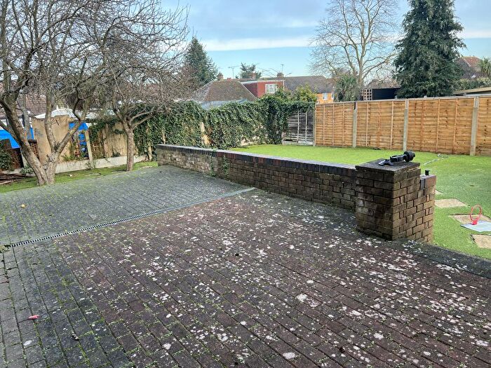 3 Bedroom Semi-Detached House To Rent In Doyle Close, Erith, DA8