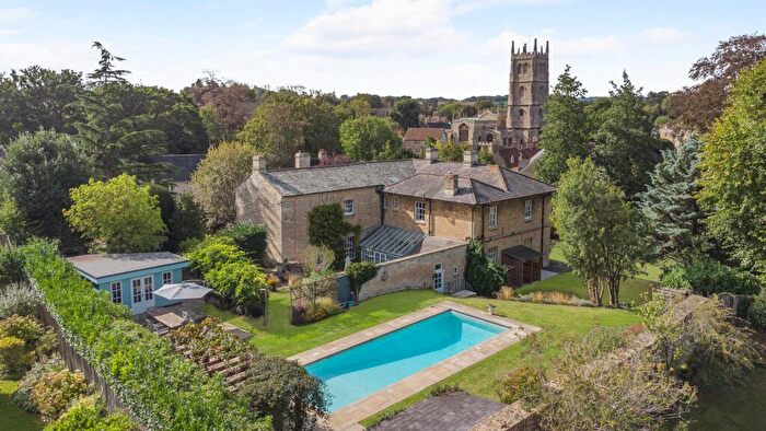 6 Bedroom Detached House For Sale In The Old Vicarage, Anchor Road, Calne, Wiltshire, SN11