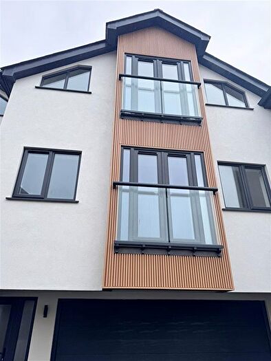 2 Bedroom Property To Rent In Greenswood Road, Brixham, TQ5