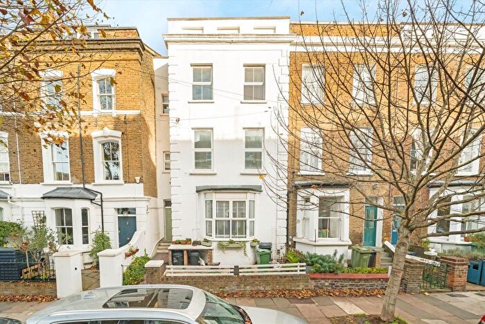 1 Bedroom Flat To Rent In Falkland Road, Kentish Town, NW5