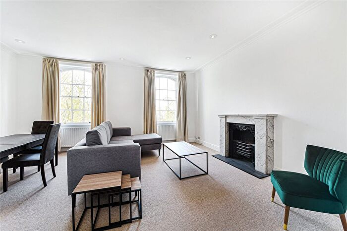 3 Bedroom Flat To Rent In Onslow Square, South Kensington, London, SW7