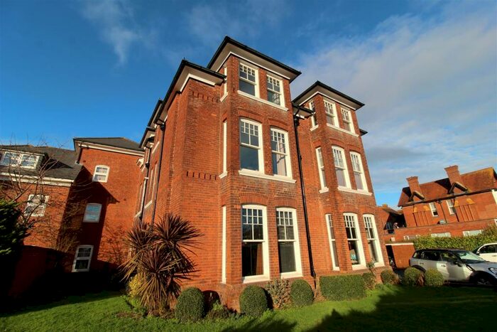 1 Bedroom Apartment To Rent In Alphington Road, Exeter, EX2