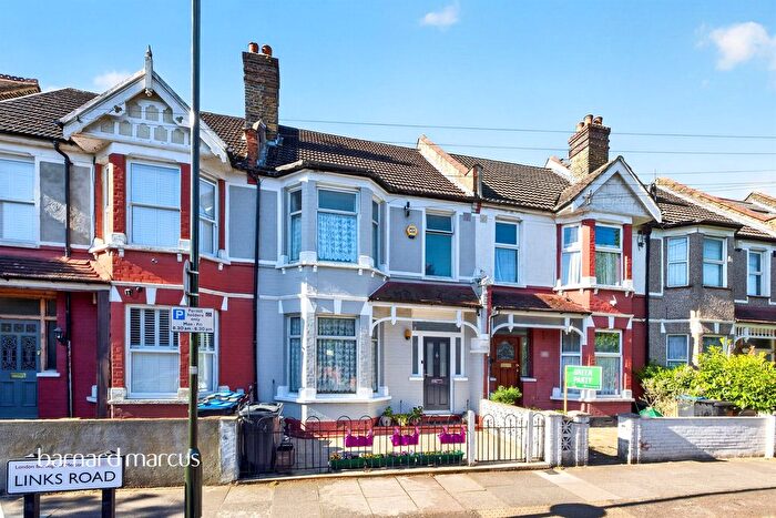 3 Bedroom Terraced House For Sale In Links Road, London, SW17