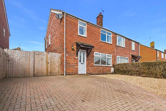 3 Bedroom Semi Detached House For Sale In Mandeville Road, Brampton, Huntingdon, Cambridgeshire, PE28