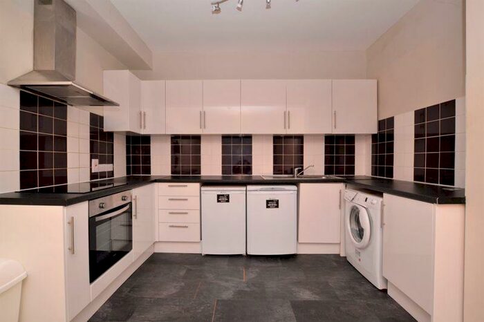 1 Bedroom Flat To Rent In Mayfield Road, South Croydon, CR2