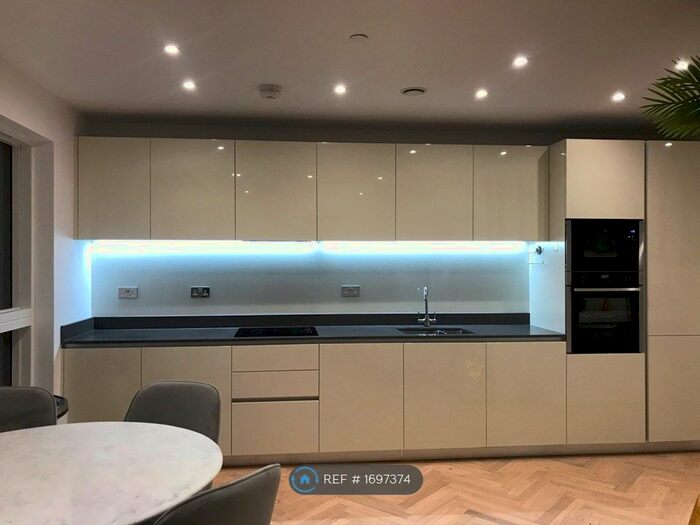 2 Bedroom Flat To Rent In Birch House, London, SE3