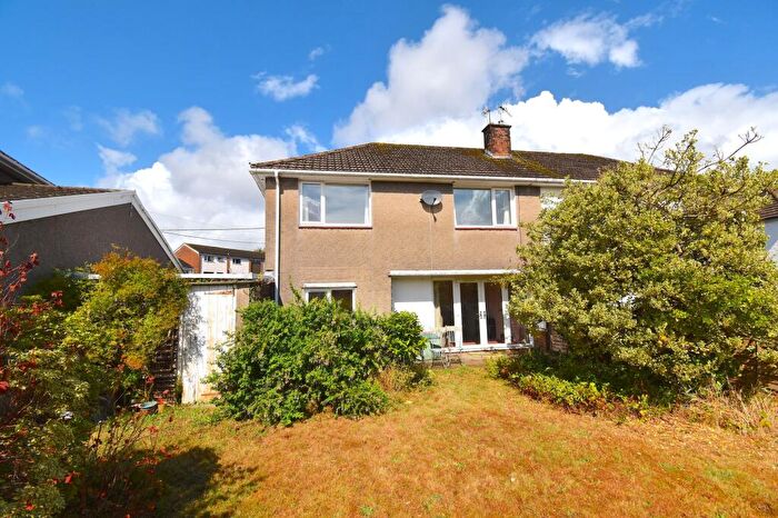 3 Bedroom Semi-Detached House For Sale In Station Road, Ponthir, NP18