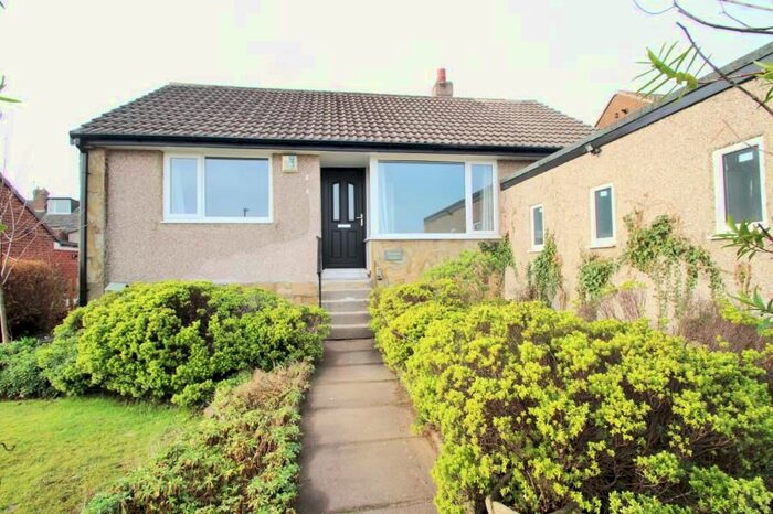 2 Bedroom Detached House To Rent In Otley Old Road, Leeds LS16