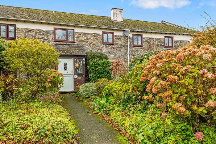 3 Bedroom Barn Conversion For Sale In Higher Batson, Salcombe, TQ8