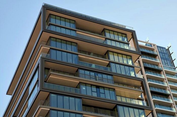 2 Bedroom Flat To Rent In Merino Gardens, London, E1W