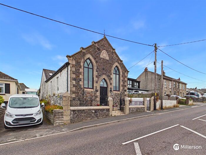 2 Bedroom Flat For Sale In South Downs, Redruth, TR15