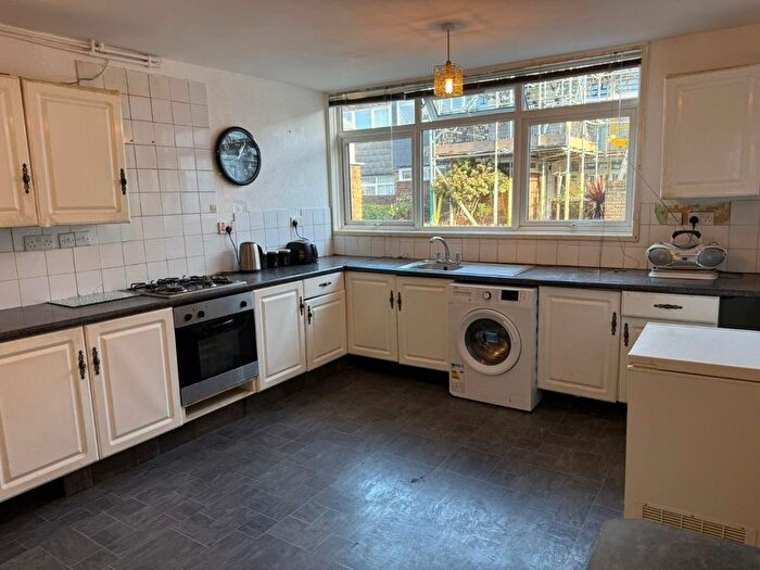 4 Bedroom Terraced House For Sale In Ramillies Close, London, SW2