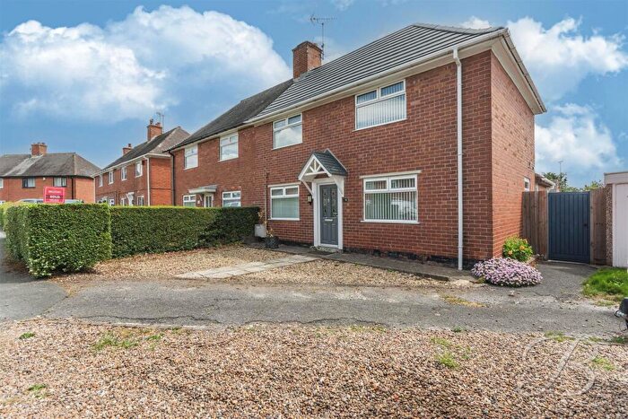 3 Bedroom Semi-Detached House For Sale In Fourth Avenue, Edwinstowe, Mansfield, NG21
