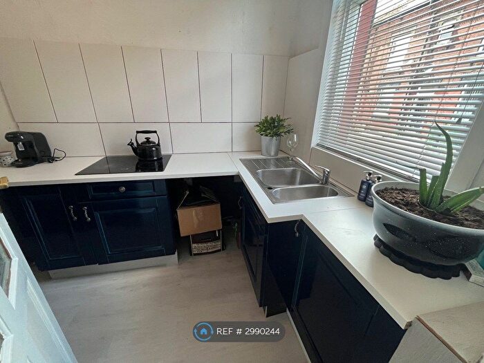 2 Bedroom Terraced House To Rent In Clark Terrace, Leeds, LS9