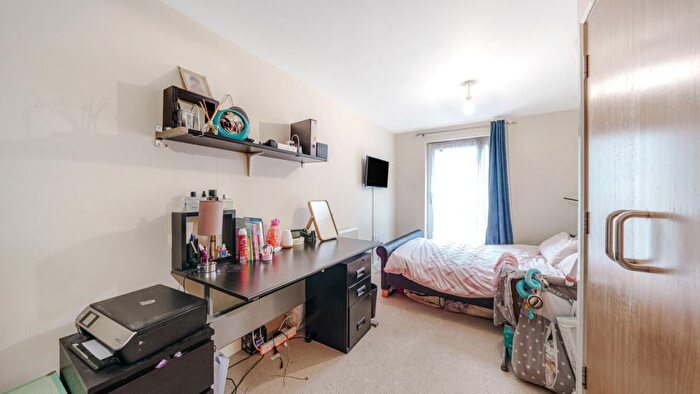 2 Bedroom Flat For Sale In Cottington Street, London, SE11