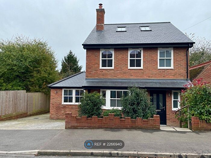 4 Bedroom Detached House To Rent In Longfield Road, Tring, HP23