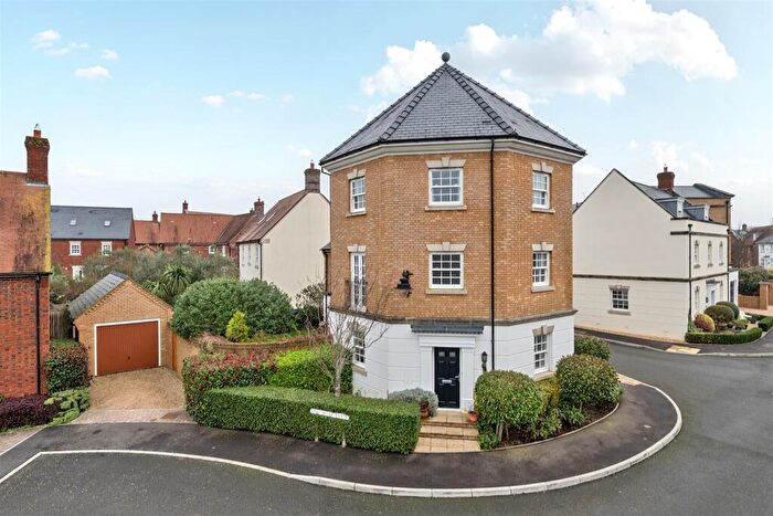 5 Bedroom Detached House For Sale In Southfield Drive, Yeovil, BA21