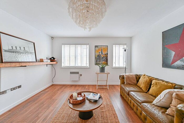 2 Bedroom Property To Rent In Lownes Courtyard, Hither Green, London, SE13