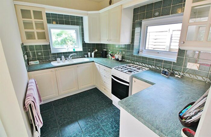 2 Bedroom Detached Bungalow For Sale In Seafields Road, Holland On Sea, CO15