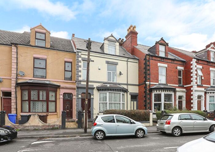 5 Bedroom Terraced House For Sale In Machon Bank, Sheffield, S7