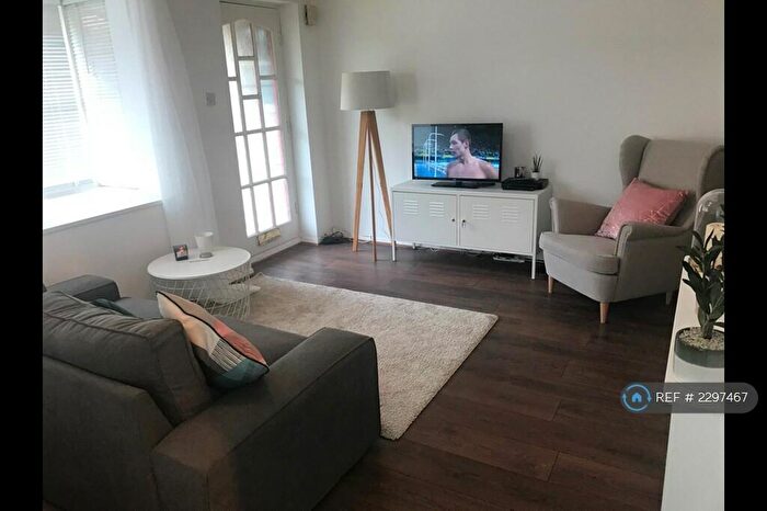 Studio To Rent In Orchard Grove, London, SE20