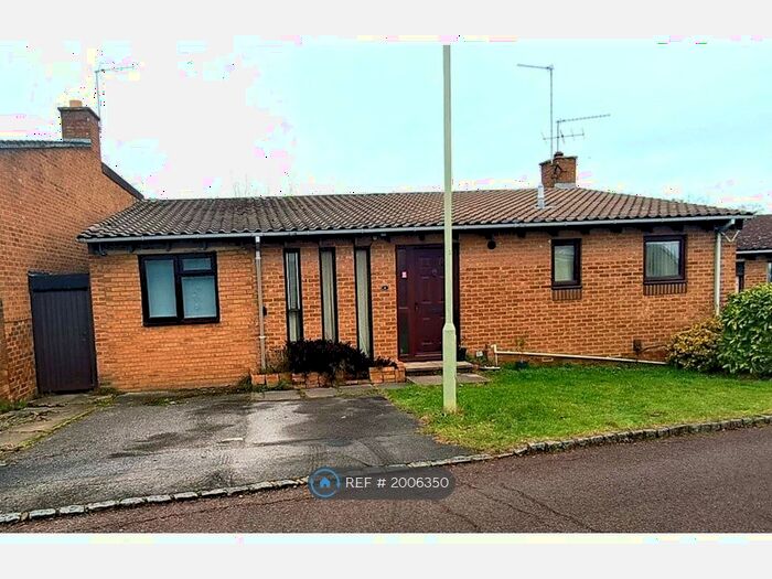3 Bedroom Bungalow To Rent In Allonby Close, Lower Earley, Reading, RG6