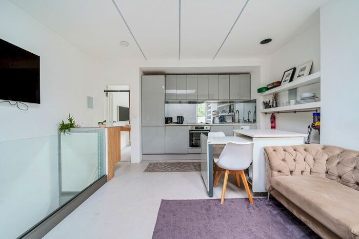 2 Bedroom Flat To Rent In Malton Street, London, SE18