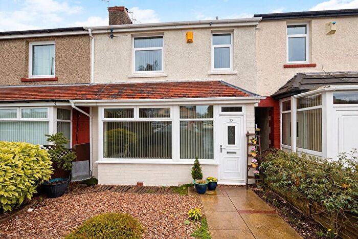 4 Bedroom Terraced House For Sale In Speeton Avenue, Bradford, BD7