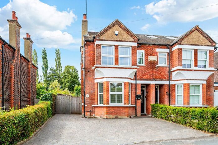 3 Bedroom Semi Detached House For Sale In Barrow Green Road, Oxted, RH8