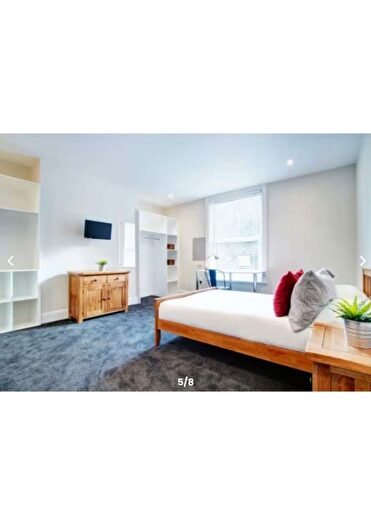 8 Bedroom Terraced House To Rent In Hyde Park Road, Hyde Park, Leeds, LS6