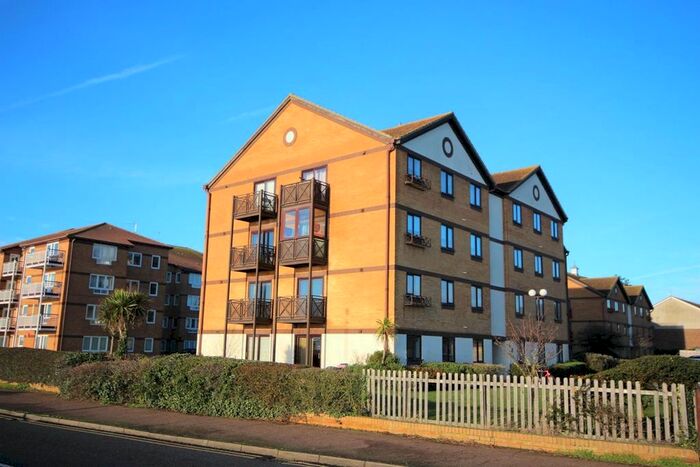 1 Bedroom Flat To Rent In Westminster Court, Connaught Gardens East, Clacton-On-Sea CO15