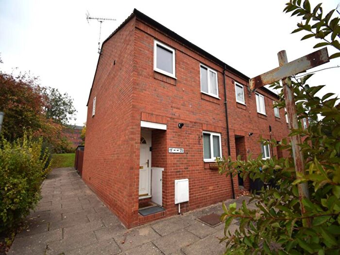 3 Bedroom End Of Terrace House To Rent In Cross Street, Chester, Cheshire, CH2