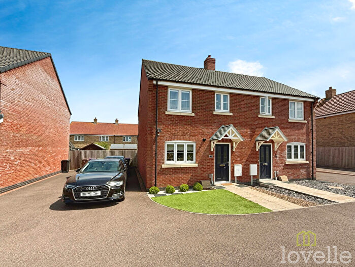 3 Bedroom Semi-Detached House For Sale In Cole Avenue, Waddington, LN5