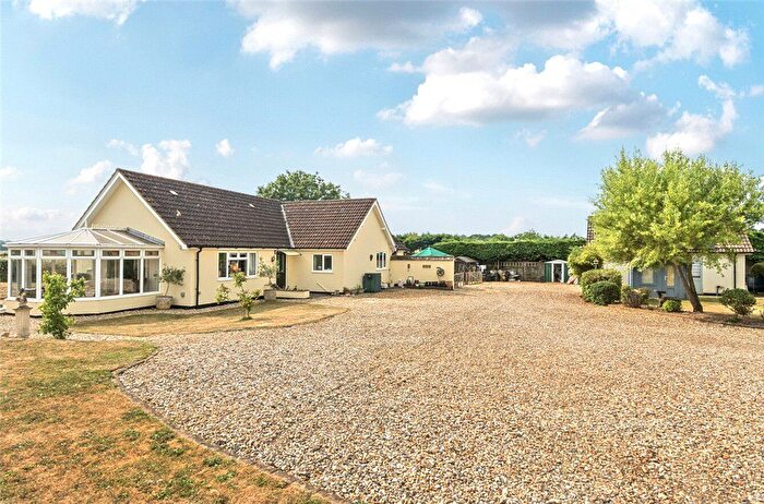 4 Bedroom Detached Bungalow For Sale In Brickworth Road, Whiteparish, Salisbury, Wiltshire, SP5