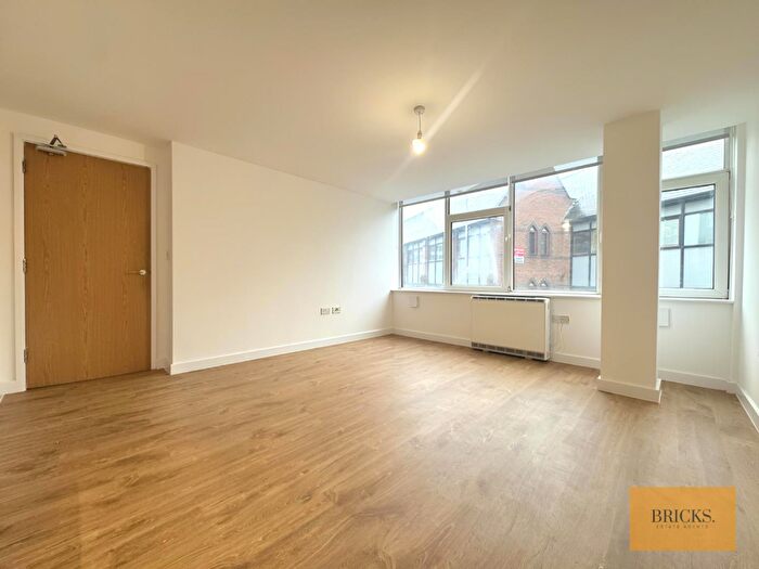 1 Bedroom Flat To Rent In Flat Nightingale House, Inkerman Street, Luton, LU1