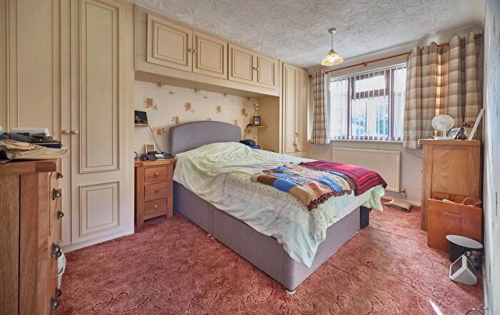 2 Bedroom Detached Bungalow To Rent In Coldstream Close, Hinckley, LE10