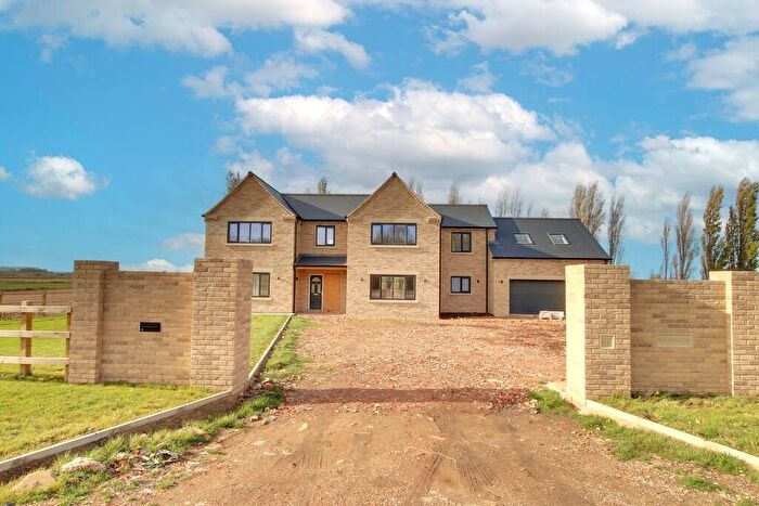 5 Bedroom Detached House For Sale In Primrose Hill, Doddington, PE15