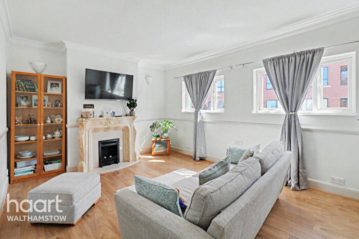 1 Bedroom Apartment For Sale In Wood Street, Walthamstow, E17