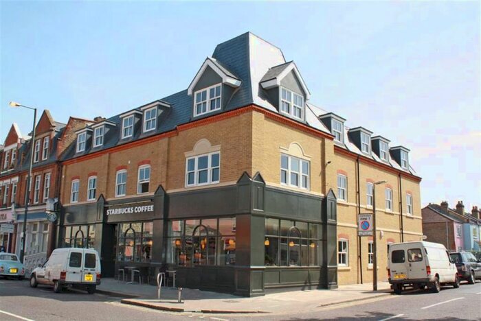 2 Bedroom Flat To Rent In High Street, Teddington, TW11