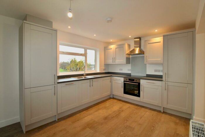 3 Bedroom Flat To Rent In Thistle Drive, Stanground, Peterborough, PE2