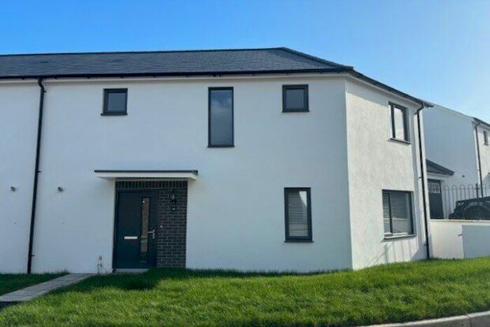 3 Bedroom Semi-Detached House To Rent In Cuddra Road, St. Austell, PL25