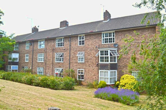 1 Bedroom Flat To Rent In Haldens, Welwyn Garden City, AL7