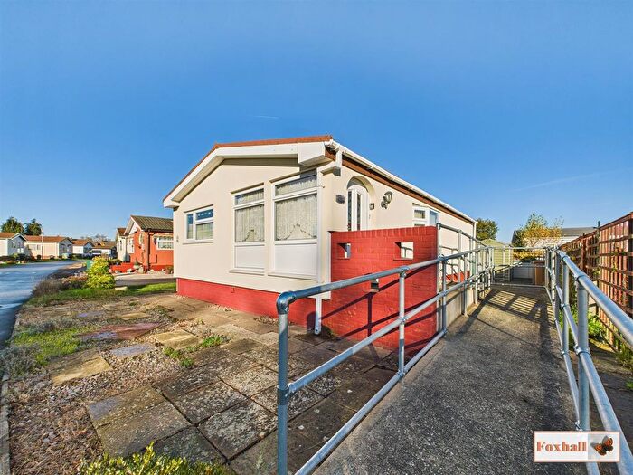 2 Bedroom Park Home For Sale In Foxhall Road, Rushmere St. Andrew, Ipswich, IP4