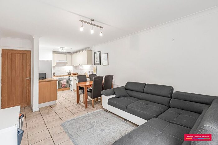 1 Bedroom Flat To Rent In Maltings Place, Fulham, London, SW6