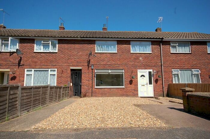 3 Bedroom Terraced House To Rent In Oak Close, Thetford, IP24