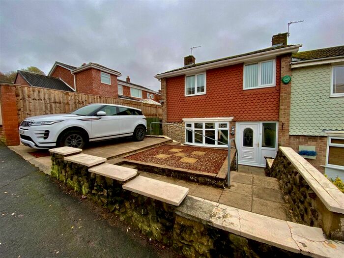 3 Bedroom End Of Terrace House To Rent In Wetheral Gardens, Gateshead, NE9