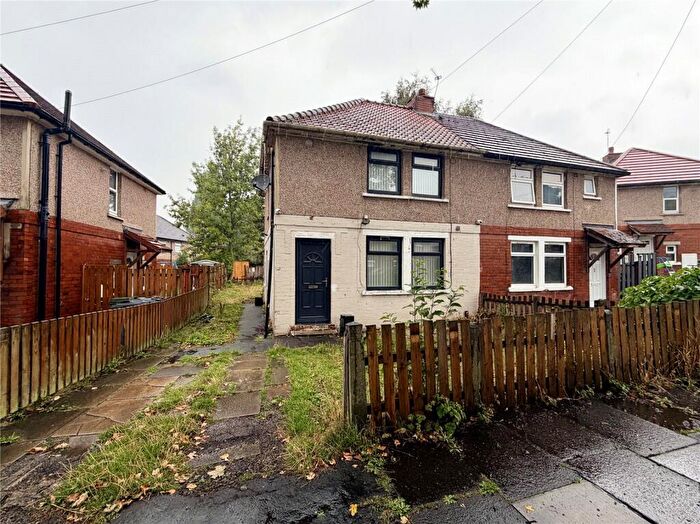 2 Bedroom Semi-Detached House For Sale In Arthur Avenue, Bradford, West Yorkshire, BD8