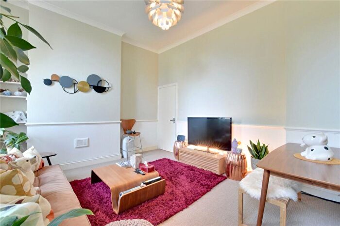 1 Bedroom Apartment For Sale In Shooters Hill Road, Shooters Hill, London, SE18
