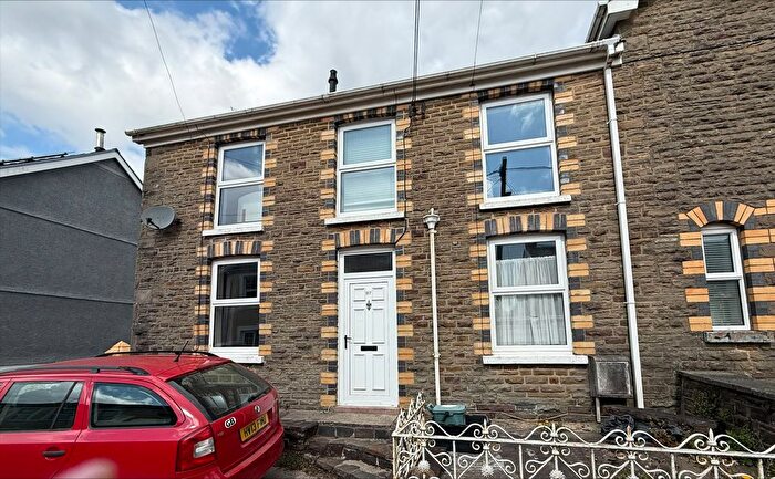 2 Bedroom Semi Detached House To Rent In Llandeilo Road, Ammanford, SA18